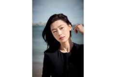 [인터뷰]’군체’ 전지현① “재밌는 촬영장, 정시 출퇴근, 뚜렷한 세계관… 연상호 감독의 결과물엔 실망하는 법 없어”