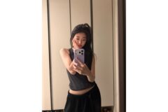 노윤서, 민낯 분위기까지 완벽한 심야 셀카 화제