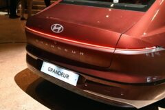 SUV 독주 흔들까…더 뉴 그랜저, 출고 시작과 함께 월 1만 대 도전