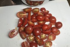 “그냥 먹으면 손해다..” 방울토마토 10배 맛있는 밥도둑 반찬 만드는 ‘레시피’