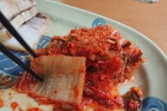 건강에 좋은 김치도 “이렇게” 먹으면 독성물질 폭발하는 위험한 음식 됩니다.