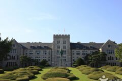 “이렇게 멋진 건물이 서울에 있다니?”… 고려대학교 본관 명소