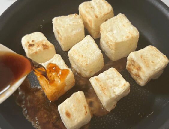 두부조림 만들 때 “이 음식” 꼭 넣으세요 건강요리 전문가 비밀 레시피 입니다.