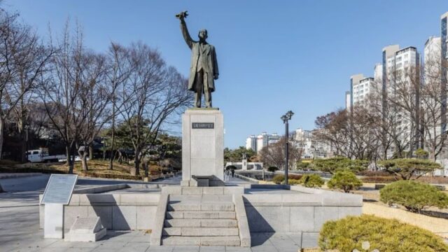 “고요한 정적 속에 감탄사가 터져 나왔다니”… 서울 한복판 서재필 선생 역사 명소