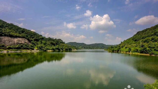 “약 4,000㎡의 고요함이 이런 특별함을?”… 광주 왕동저수지 여행지