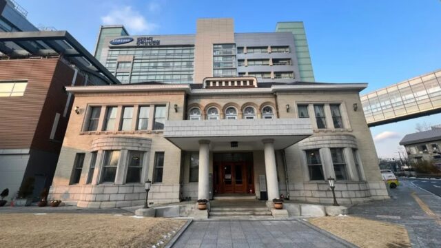 “서울 중심부에 이런 곳이?”… 1920년대 붉은 벽돌 건물 여행지