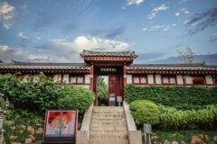 “1913년에 지어졌다니 놀라워라”… 서울 중심 속 전통과 현대가 공존하는 여행지