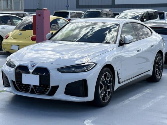 “역시 BMW다” 신형 i4, 전기차도 운전이 즐겁다