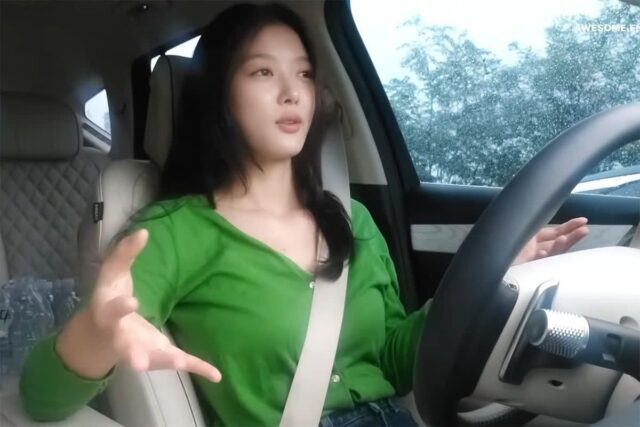 배우 김유정 “26살밖에 안 됐는데 자동차는” 웬만한 대기업 부장님이 타는 자동차?