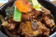 뼈가 쏙 빠지게 부드러운! 단짠단짠 돼지갈비찜 맛집 5