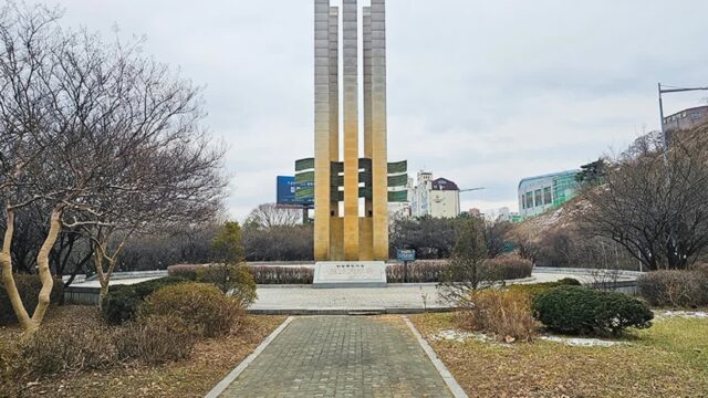“도심 한복판에서 이런 자연이라니?”… 서울 강남 1,000㎡ 힐링 공원