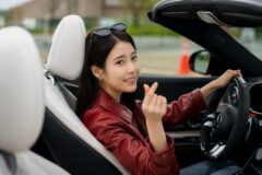 가수 아이유 “건물주에 집 가격만 130억 원인데” 의외로 검소하다는 자동차 정체