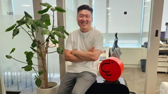 70대 어르신도 설레는 신차 뽑기…’눈탱이 걱정’ 해결해준 기업