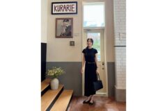 한지혜, 자연스러운 미소와 함께한 감성 데일리룩
