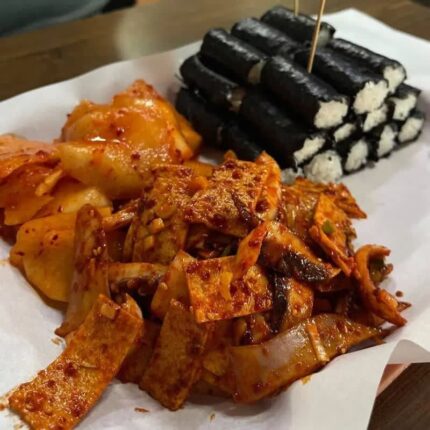 맨밥만 말았는데 왜 맛있지?! 중독되면 멈출 수 없는 충무김밥 맛집 5