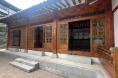 “어떻게 도심에서 이런 고요를?”… 전통과 현대가 만난 서울 종로 한옥 명소