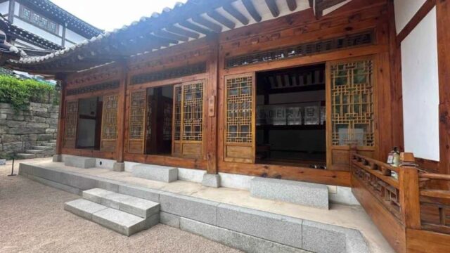 “어떻게 도심에서 이런 고요를?”… 전통과 현대가 만난 서울 종로 한옥 명소
