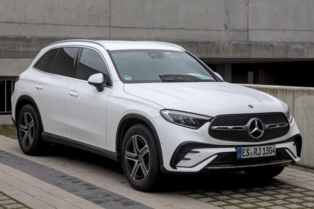“강남 누나들이 정착한 ‘럭셔리 SUV'” GLC 250, 1억대부터