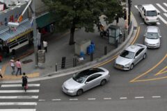빨간불에 우회전 했는데 “바로 앞에 교통경찰이 와서” 벌금 12만원 청구 했습니다
