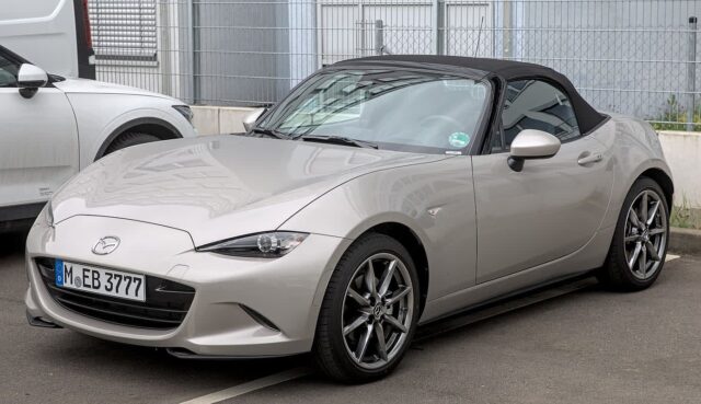 “이게 진짜 운전 재미” 마쓰다 MX-5, 184마력 로드스터