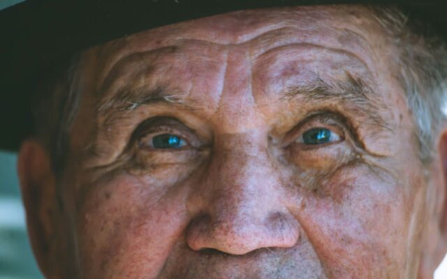 “외모도 재산도 필요없다..” 80살 이후 가장 중요해지는 것 1위