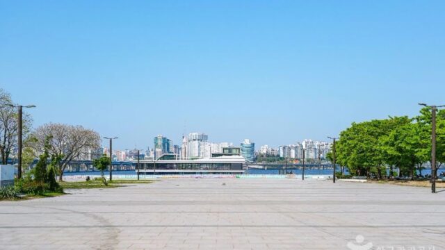 “2만 평에 달하는 잔디밭이 이렇게 넓다니”… 서울 도심 속 자연 만끽하는 명소