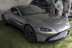 “007 그 차 만든 브랜드?” 2024년 확 바뀐 영국산 ‘막내 슈퍼카’