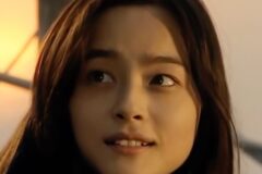 너무 예뻐 동네 어른들이 나서서 연기 시켜보라고 해 데뷔했다는 이 배우