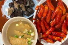 “저녁 7시면 줄이 길어진다고?”… 1950년대부터 이어온 매콤달콤 명소