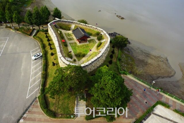 바다 너머의 인천을 걷다…강화 역사길과 영종도 숲길 사이