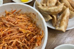 매콤·새콤·달콤 중독적인 맛을 자랑하는 전국 쫄면 맛집 5