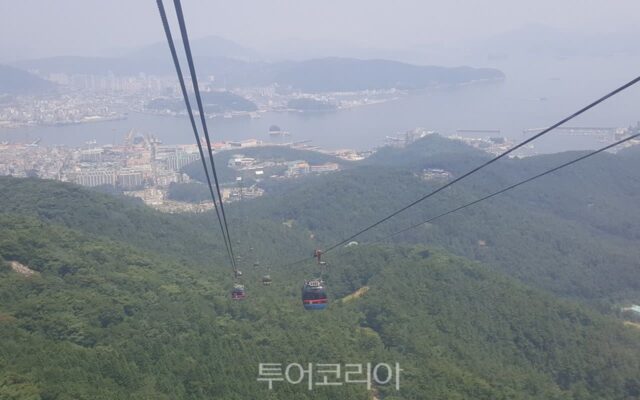 6월엔 통영이 정답…낮엔 한려수도, 밤엔 빛나는 항구 따라 걷는 초여름 바다여행
