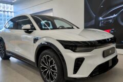“중국차라 안 팔릴 줄 알았는데” 사전계약 500대 돌파한 중국 전기 SUV 차량의 정체