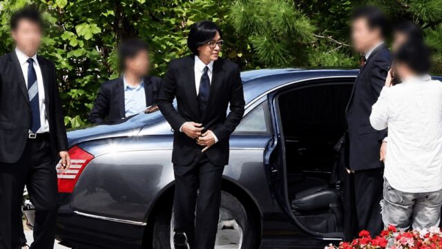 배용준이 타는 7억짜리 자동차 “이건희 회장도 못 탔던 자동차” 돈이 있어도 못산다