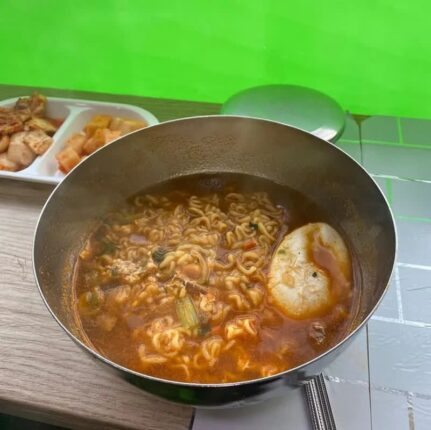 ‘역시 다르네’ 라면 하나로 줄 세운다는 서울 찐 라면 맛집 5곳