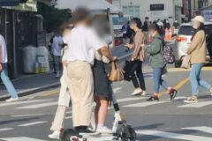 “방금 둘이서 타셨죠?” 킥보드 이용자 대부분 모르는 과태료·범칙금 행동의 정체