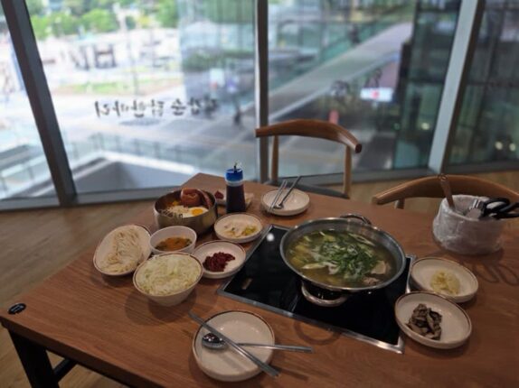 구로 맛집, 닭한마리 잘하는 김갑순닭한마리 수려옥진한게장