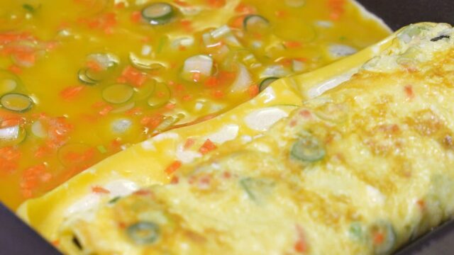 ‘이것’ 하나로 2배더! 계란말이 맛있게 하는법