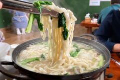 오픈 1시간 전에 가도 대기 20팀?! 손님 미어터지는 칼국수 맛집 5