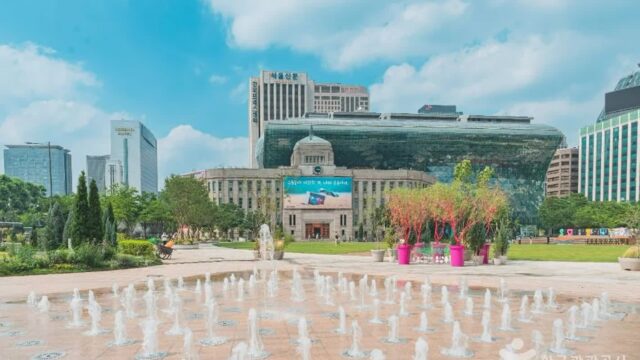 “도심 한복판에 이런 오아시스가?”… 면적 1.3만 ㎡ 잔디밭 펼쳐진 서울 명소