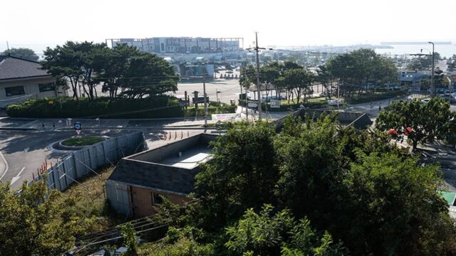 경기 궁평항광장 카페, 해변 풍경과 휴식의 조화