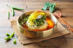 부산 여행에서 놓치면 아쉬운 부산 밀면 성지 BEST 5
