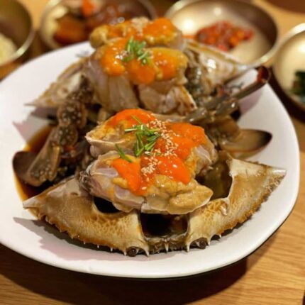 밥도둑은 옛말…밥솥도 비우는 간장게장 맛집 BEST 5