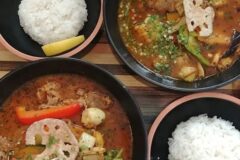아기자기한 공간에서 맛본다! MZ세대 사로잡은 카레 맛집 4