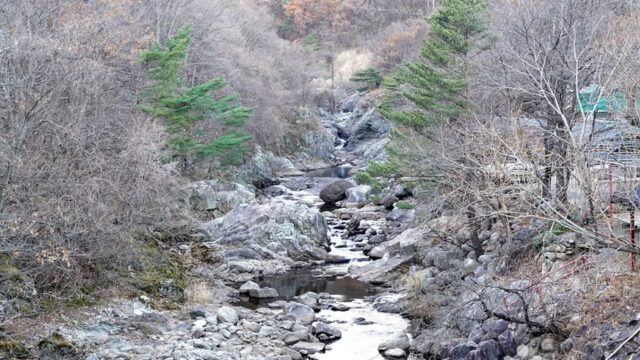 강원 둔전계곡, 여름 피서지로 완벽한 자연 명소