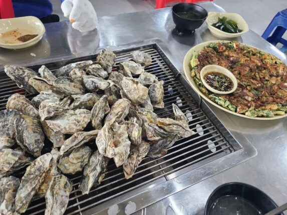 돌산갓부터 붕장어까지! 남도의 맛을 선보이는 여수 맛집 5