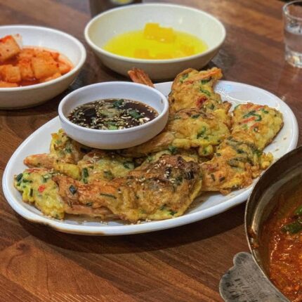 ‘비 오면 오픈런 필수’ 서울에서 전 부쳐서 살아남은 서울 전맛집 BEST 5