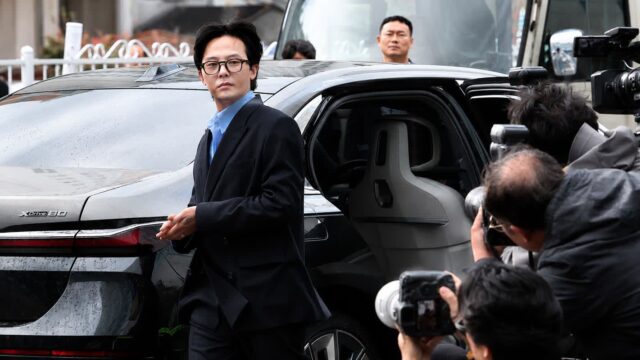 “차고에 몇 대 있는지 몰라요” 연예인의 연예인 지드래곤, 억대 차량들의 정체
