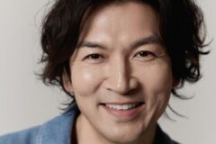 에르메스 모델 출신의 천만 배우가 폐기물 수거차 모는 이유