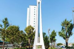 “높이 15미터 탑이 이렇게 경외감을 주다니”… 도심 속의 반공순국용사 위령탑 명소